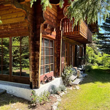 Chalet Magnifique Familial Pour 10 Personnes Au Coeur De Nax